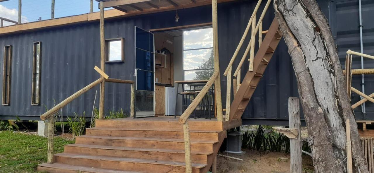 Hospedaria Boca Do Mato - Container Mambaí Exterior photo