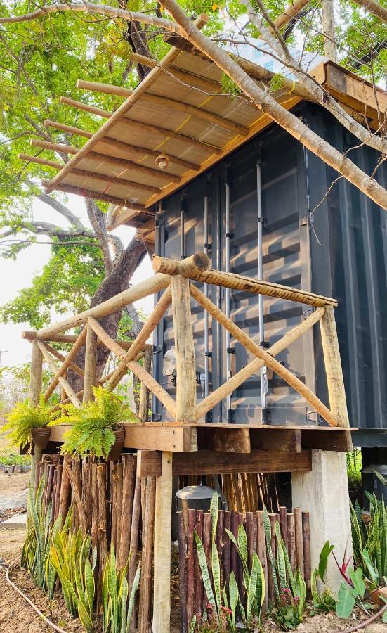 Hospedaria Boca Do Mato - Container Mambaí Exterior photo